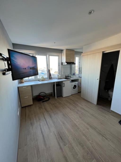 Super Studio En Face De La Gare De Mulhouse Apartment Exterior photo